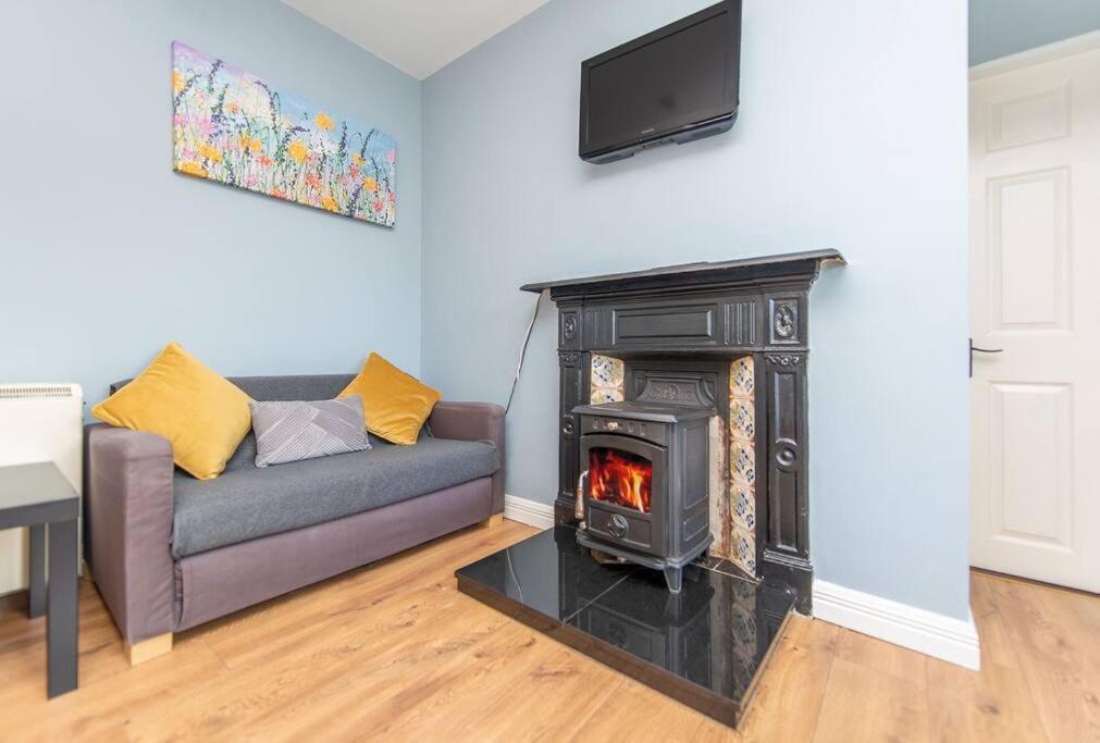 Clonbur House - One Bedroom Apartment Galway Dış mekan fotoğraf