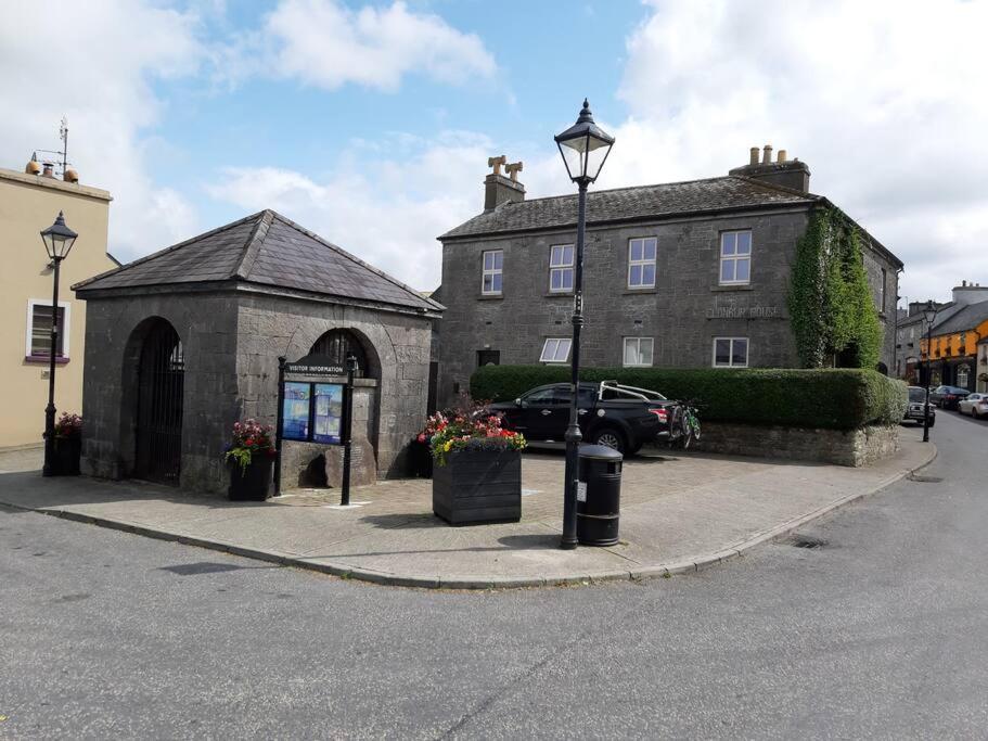 Clonbur House - One Bedroom Apartment Galway Dış mekan fotoğraf